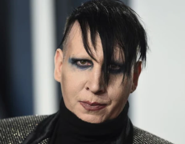 Изображение к статье: Его настоящее имя - Брайан Хью Уорнер.