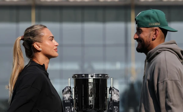 Ник Кирьос, не отдав ни одного сета, победил первую ракетку мира среди женщин Арину Соболенко в «Битве полов»