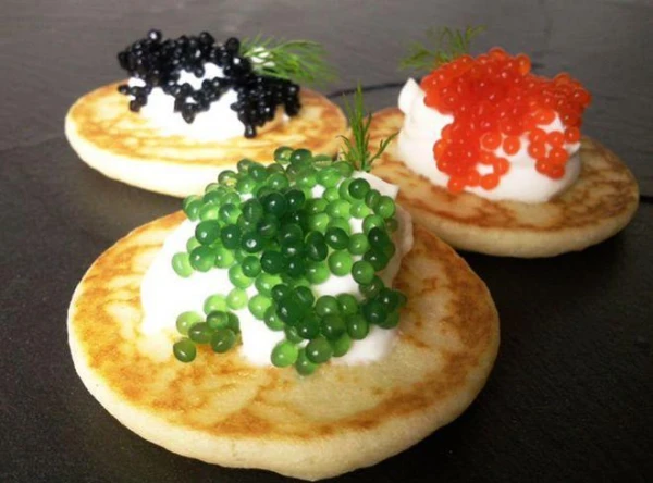 Три самых вредных закуски на новогоднем столе и их полезные альтернативы