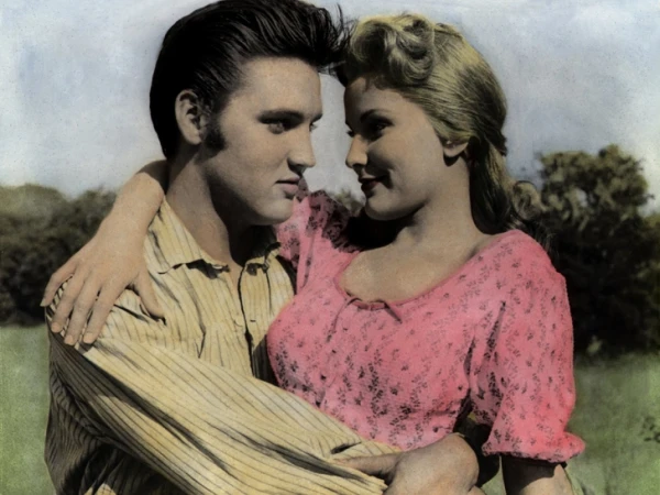 Изображение к статье: Элвис Пресли и его первая настоящая любовь Дебра Пейджит.