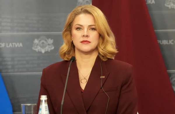 «Это очень странная традиция». Политолог о новогодних выступлениях премьера и президента