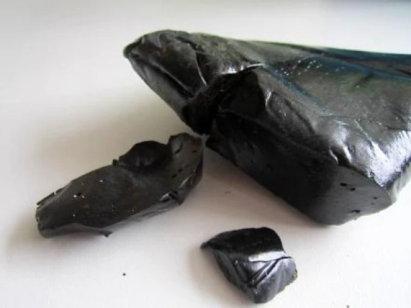 Польза и вред мумие: что это такое и из чего оно сделано?