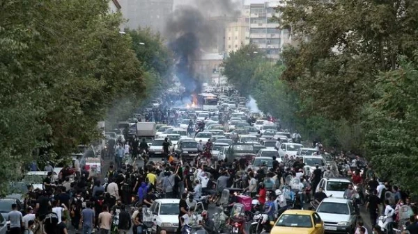 В ходе протестов в Иране погибли не менее шести человек