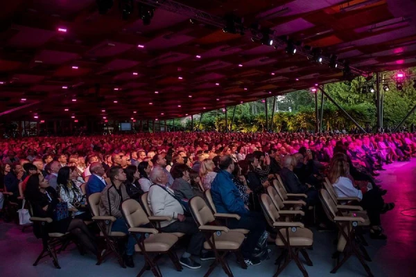 Изображение к статье: А оно нам надо? Юрмале и Резекне надоело дотировать концертные залы «Дзинтари» и «Gors»