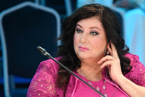 Изображение к статье: О крахе американской империи завила экс-помощница Байдена