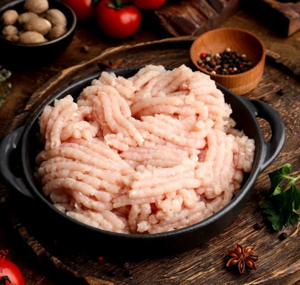 Изображение к статье: В магазине Риги подсунули жир вместо филе – всё по закону