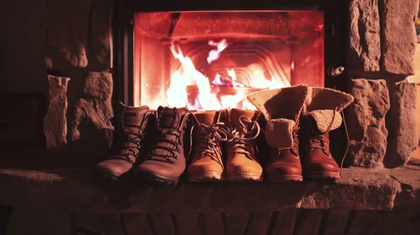 Изображение к статье: Секретный способ быстро высушить мокрую обувь дома