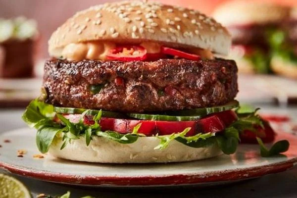 Вес на виду. Нутрициолог раскрыла продукты, которые могут прибавить килограммы