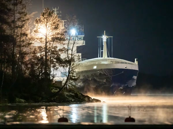 Судно Fitburg в настоящее время подозревается в повреждении кабелей.