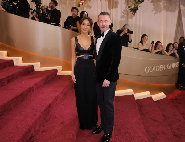 Изображение к статье: «Странно видеть меня вне праздничного сезона»: Маколей Калкин пошутил на церемонии «Золотой глобус»