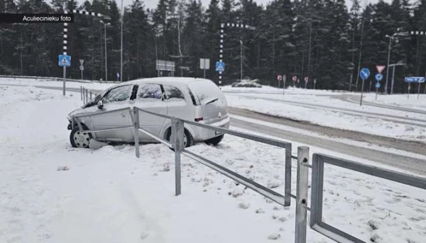 В Улброке пожилой мужчина умер за рулём автомобиля. Возможно, водителя подвело здоровье