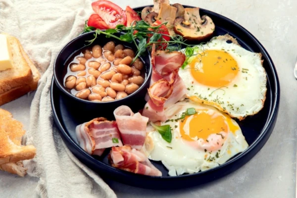 Сытные зимние завтраки, заряжающие энергией на весь день