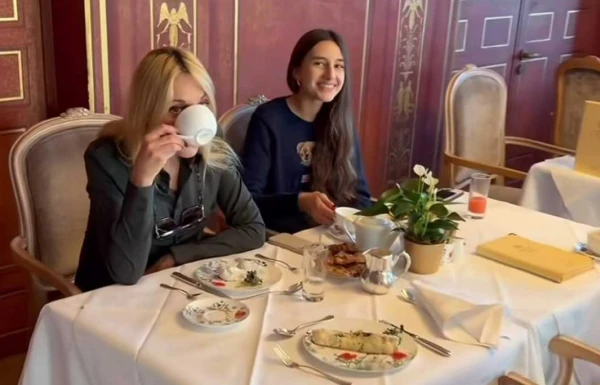 Изображение к статье: В большом семействе Пугачевых растет еще одна красавица.