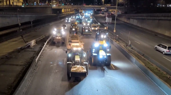 Во Франции задержаны 50 фермеров после проникновения в здание министерства