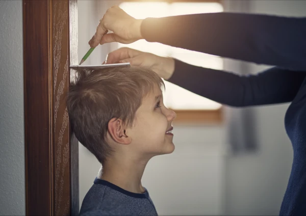 Секреты роста человека: когда и почему мы растем быстрее всего