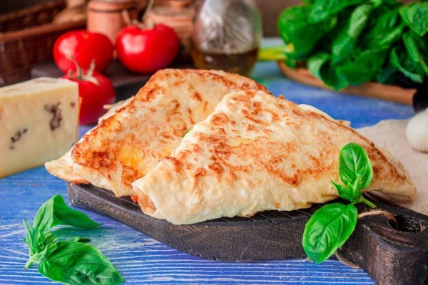 Жареные конвертики из лаваша с шпротами