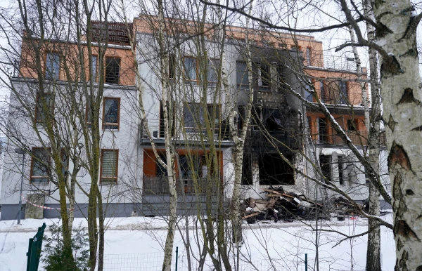 При пожаре жилого дома в Кекавской волости погибли двое детей