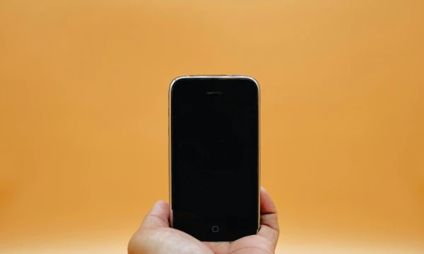 Легендарный смартфон снова стал популярным