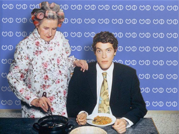 Как распознать «маменькиного сынка»: три признака инфантильного мужчины