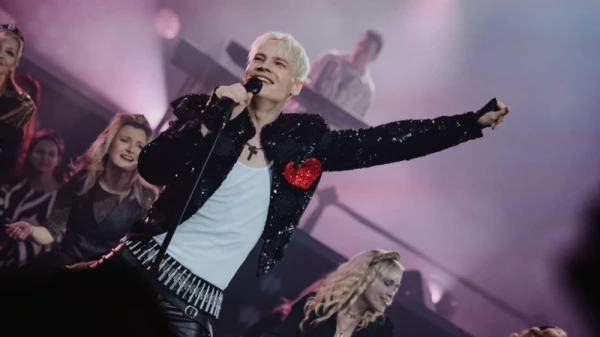 Изображение к статье: За поддержку агрессии Кремля, цивилизованный мир объявил певцу санкции.