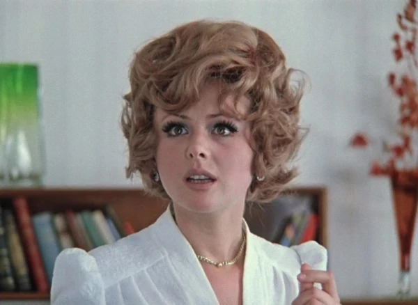 Изображение к статье: Она запомнилась яркими героинями.