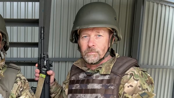 Изображение к статье: Уволившийся из финской армии в 2001 году майор запаса 64-летний Йоуни Лахти вступил в Украинский интернациональный легион.