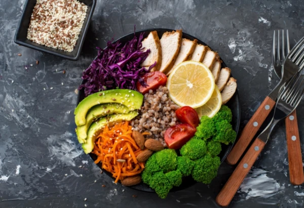 Эксперты перечислили ключевые источники полезных веществ, которые требуются организму