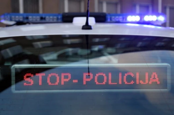 Изображение к статье: Задержан полицейский за незаконное получение информации