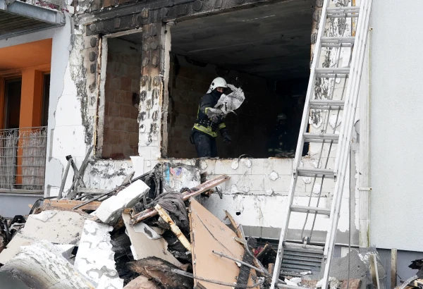 Медики продолжают бороться за жизнь пострадавшей в пожаре в Кекаве женщины; её уцелевший ребёнок тоже в больнице