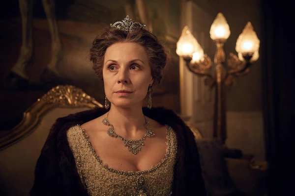 Дина Корзун рассказала, как очаровала Тома Харди на съемках «Острых козырьков»