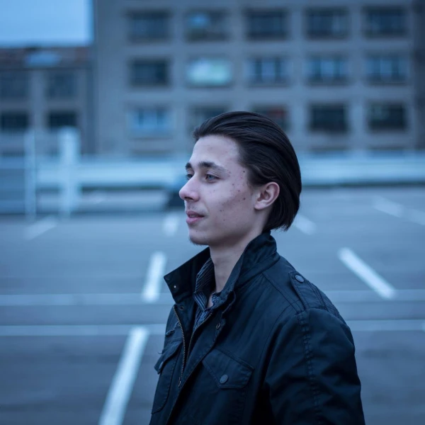 Ушел из дома 3 года назад и не вернулся. Просят помочь найти пропавшего парня