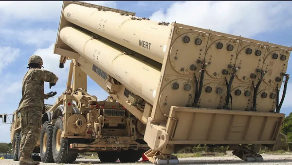 В пиццериях рядом с Пентагоном вновь зафиксировали повышенный спрос на доставку