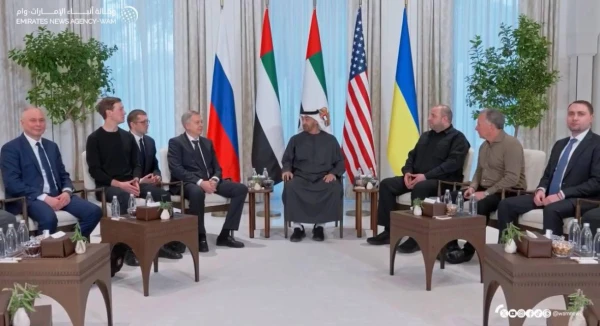 Изображение к статье: «Выглядели почти как друзья»: Axios о взаимодействии Украины и РФ на переговорах