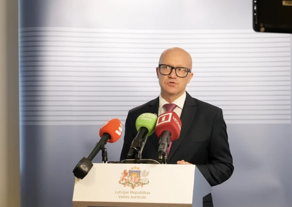 «Это законно, но несправедливо». Шеф Госконтроля недоволен системой зарплат