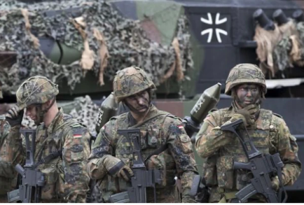 Изображение к статье: Трампа обвинили в оскорблении солдат НАТО