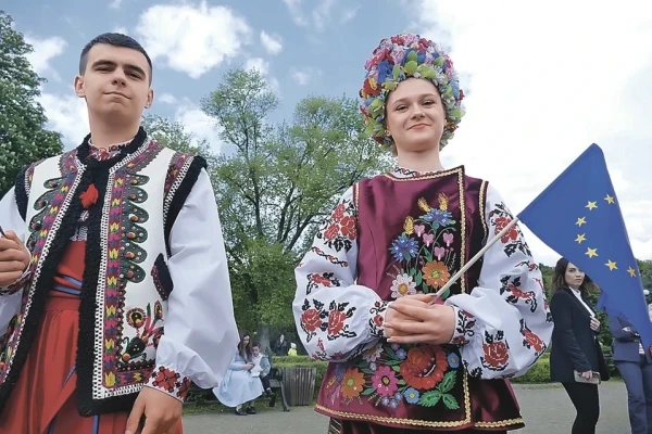 Изображение к статье: В Еврокомиссии высказались о сроках вступления Украины в ЕС