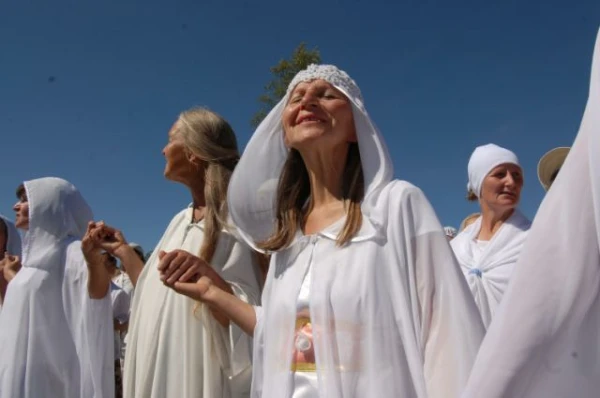 Изображение к статье: Дайте мне денег во имя Бога! Пастор призвал прихожан отдать последнее