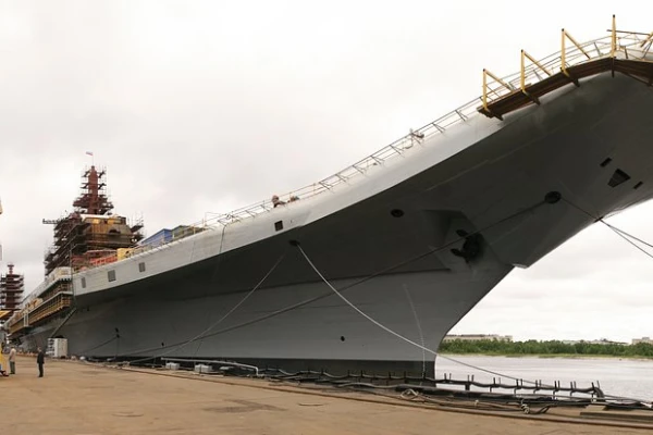 Изображение к статье: В США российский «Адмирал Горшков» прозвали нафталиновым шариком