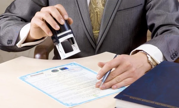 Ну не чемпион ли? - В Валмиерое мужчина три раза попал на крючок одним и тем же мошенникам