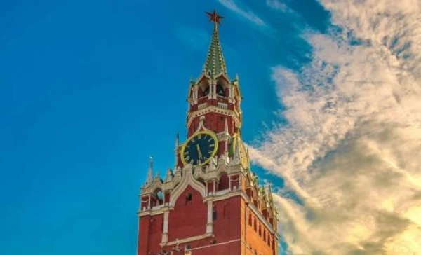 Изображение к статье: Москва идёт в суды и организации:  Бюро по защите Сатверсме предупреждает о новой фазе гибридной войны