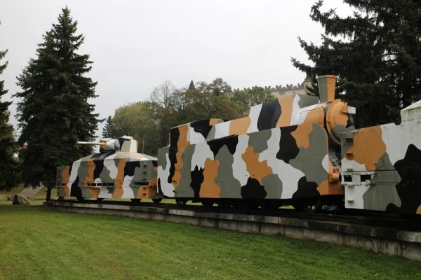 Изображение к статье: Командующий: первый удар противника не будет осуществляться по железной дороге