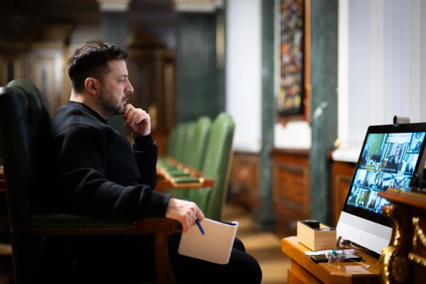 Изображение к статье: Зеленский надеется на активное участие США в переговорах с Россией