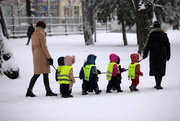 Изображение к статье: Ученые объяснили, почему вместо латышских детей по Латвию будут бегать африканские