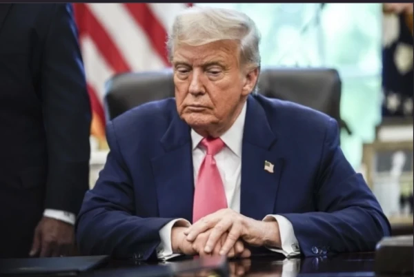 В досье Эпштейна найдена информация о психическом заболевании Трампа