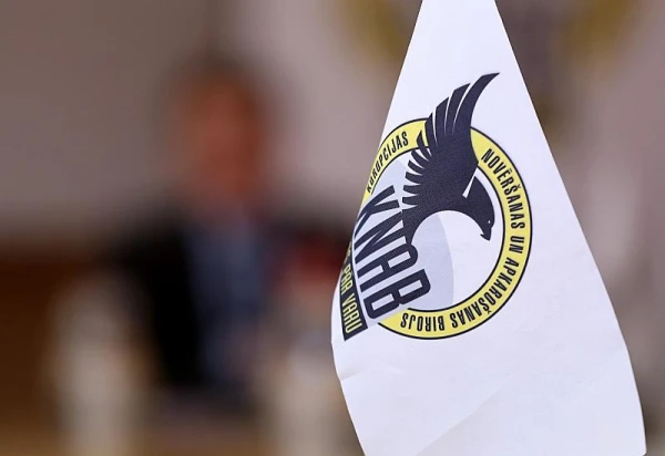 KNAB проводит обыски в больницах Огре и Лиепаи