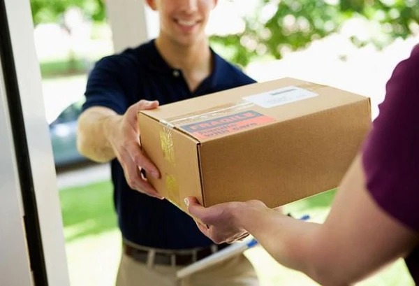 Изображение к статье: Молодежь в Латвии все чаще заказывает поылками сладости с наркотиками