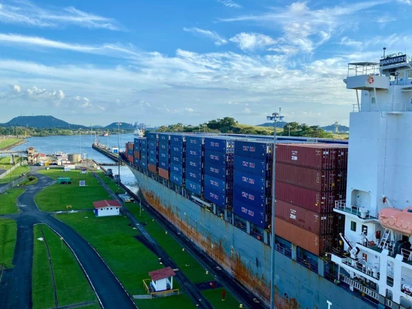 Изображение к статье: Китай вводит финансовую блокаду Панамы в ответ на изъятие Панамского канала