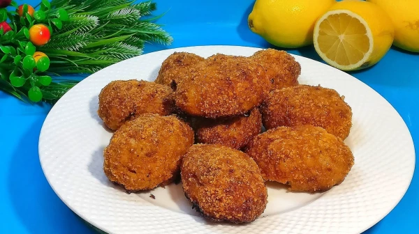 Не пригорит и не размокнет: полезные альтернативы привычным панировочным сухарям