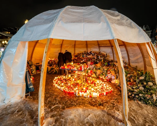 В Швейцарии загорелся мемориал в память о жертвах пожара