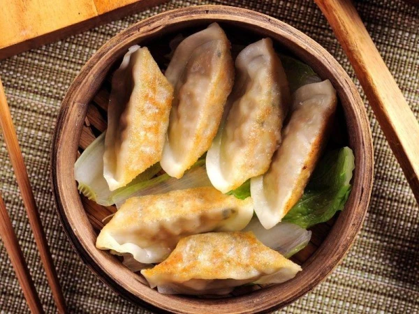 Изображение к статье: Новогодние китайские пельмени цзяоцзы и гречневая лапша соба (РЕЦЕПТЫ)